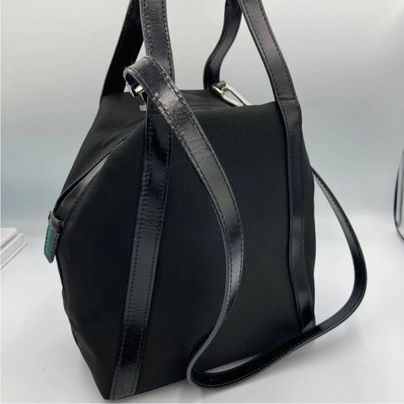 Gucci Handbags - Gucci Black Leather Tote Bag